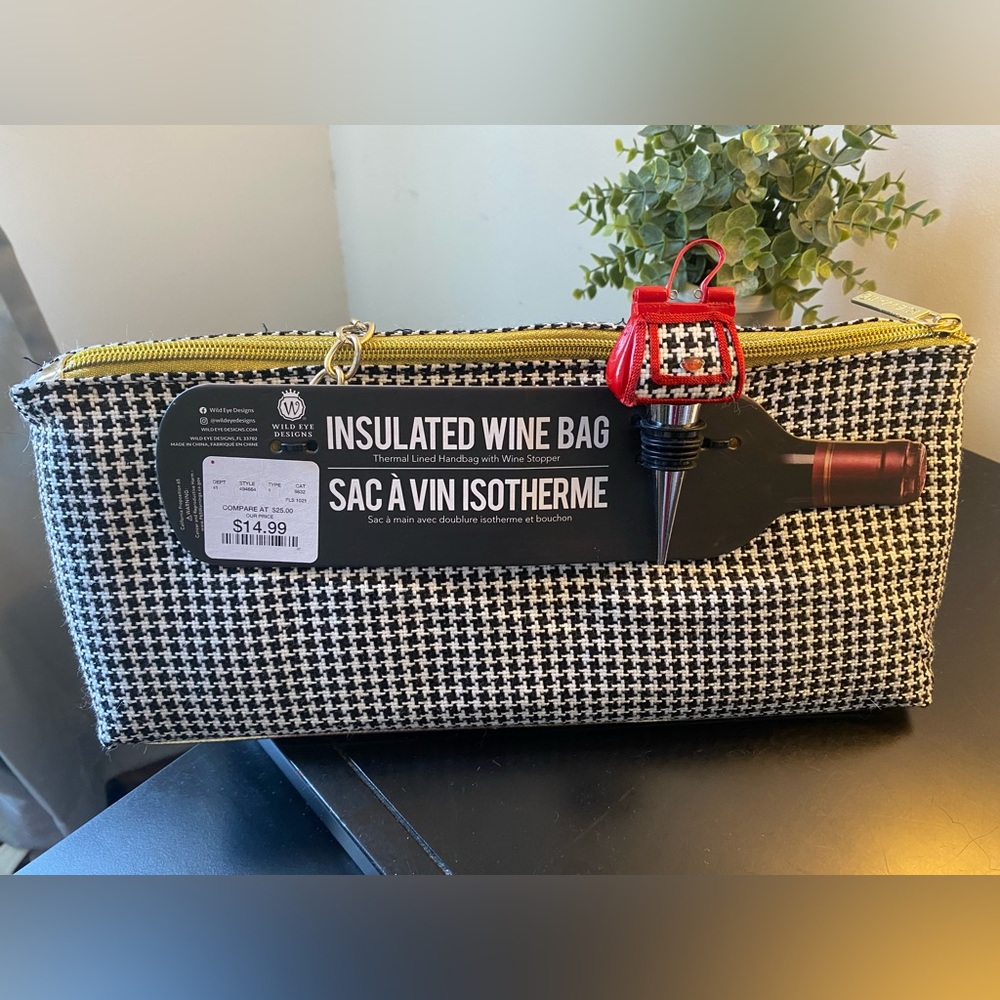 Wine cooler purse/clutch! How cute & chic